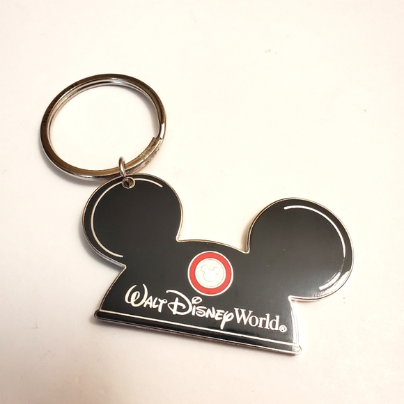 Disney World Mickey Ears Hat enamel keychain "Best Friend" version - Picture 1 of 3
